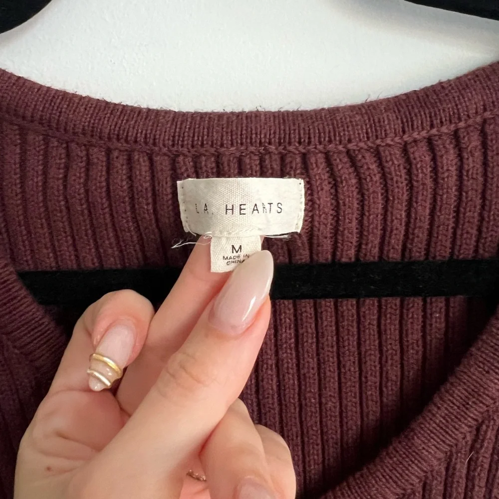 La Hearts Burgundy Ribbed Tank Top - Picture 2 of 3